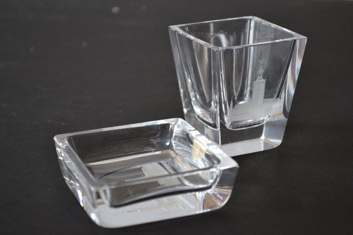 Posudica s gravurom: Orrefors Sweden